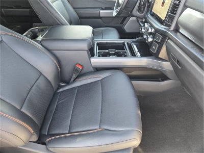 2026 Ford Super Duty F-350 DRW Lariat