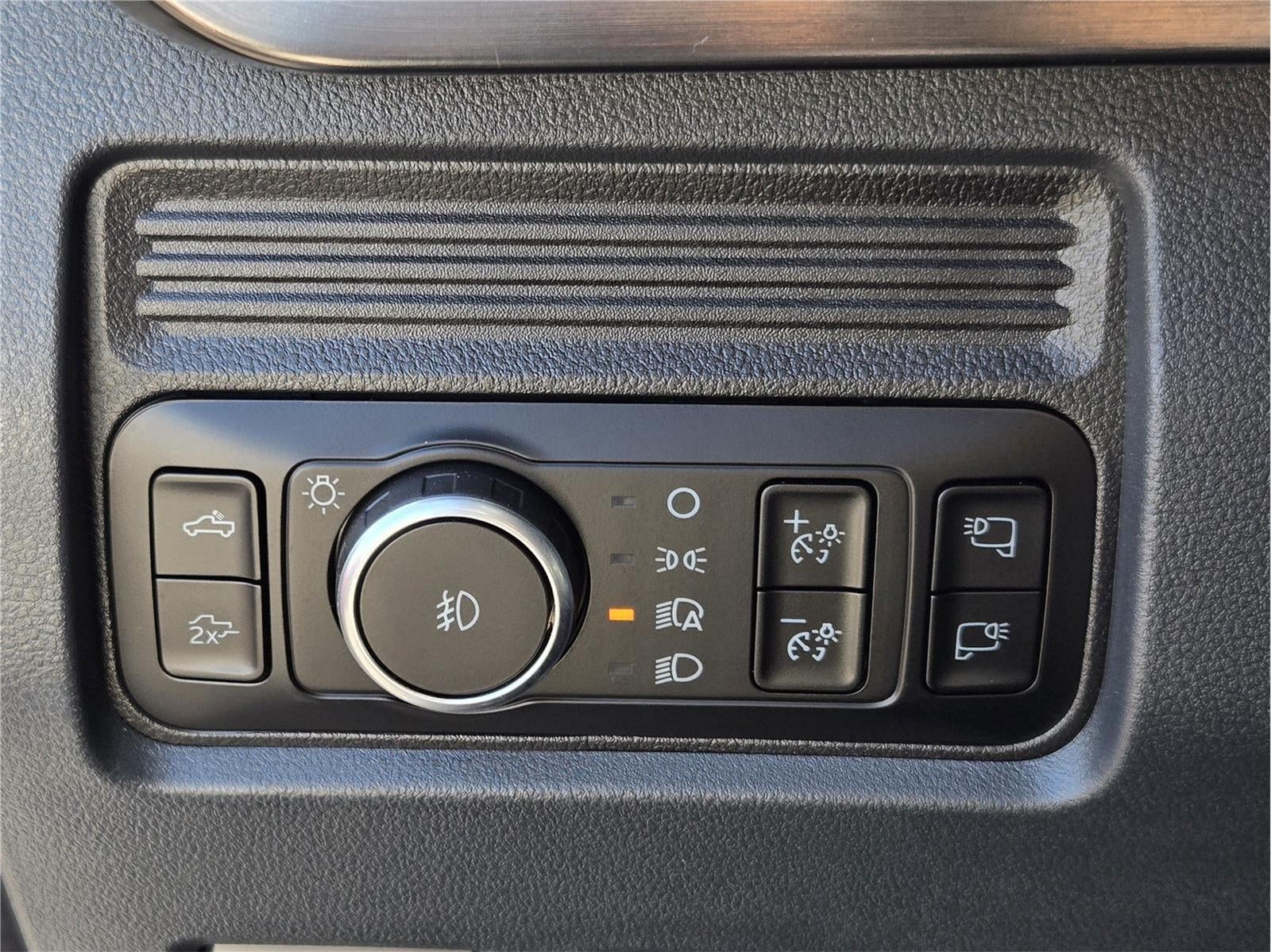 2026 Ford Super Duty F-350 DRW Lariat