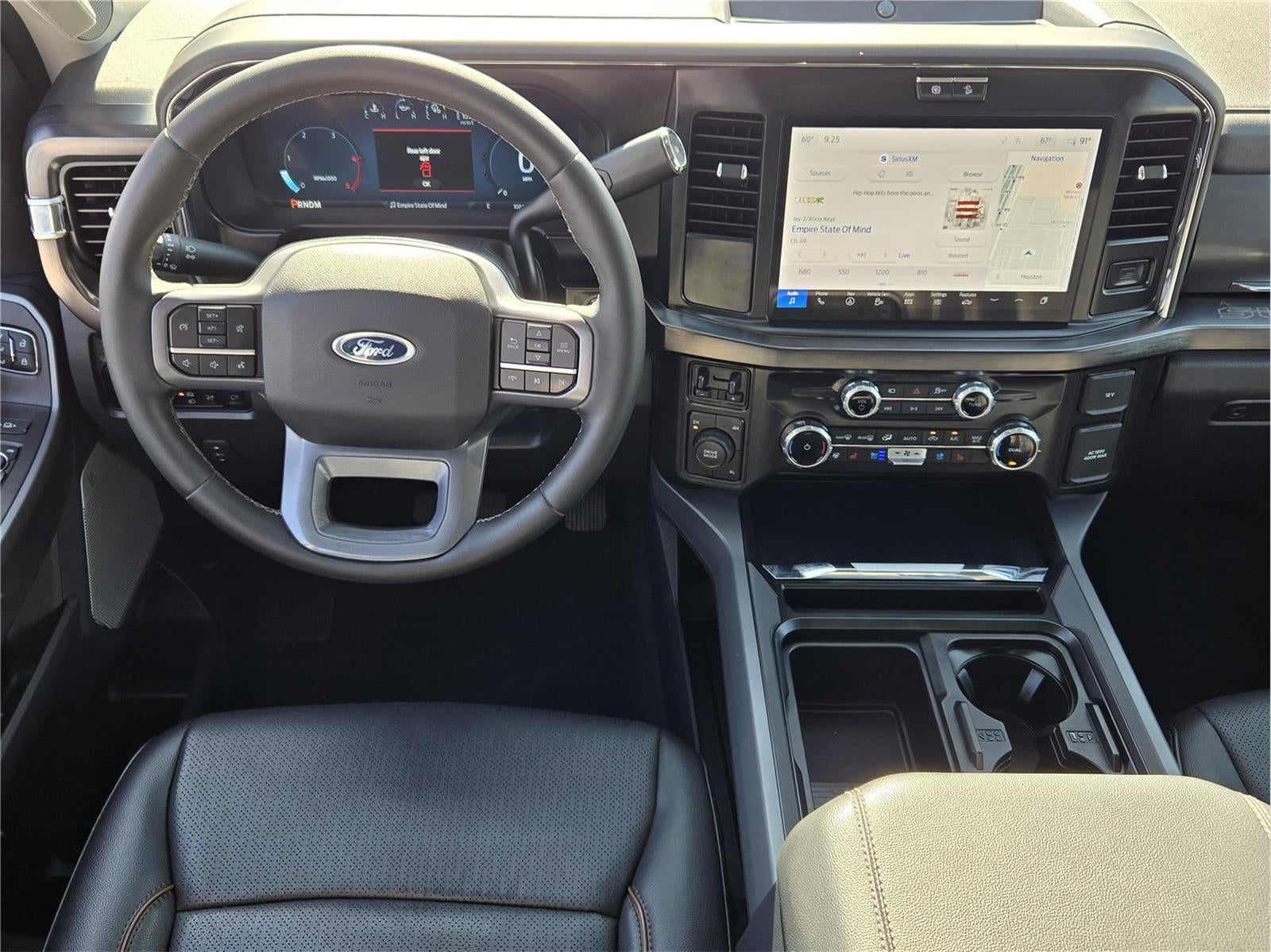 2026 Ford Super Duty F-350 DRW Lariat