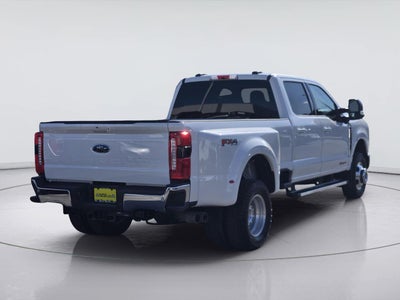 2026 Ford Super Duty F-350 DRW Lariat