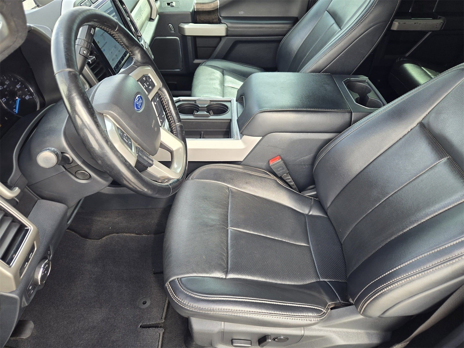 2022 Ford F-350SD Lariat DRW