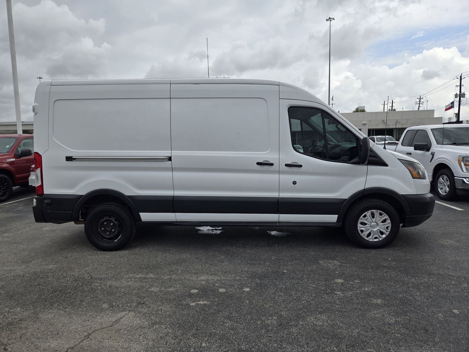2017 Ford Transit-250 Base
