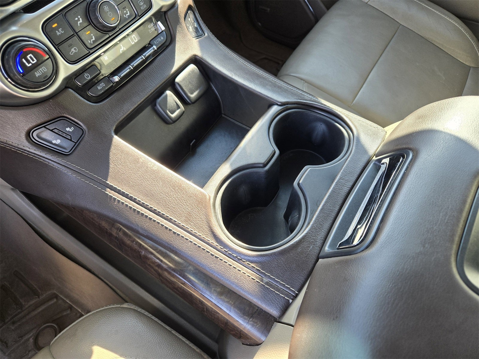 2016 Chevrolet Suburban LT