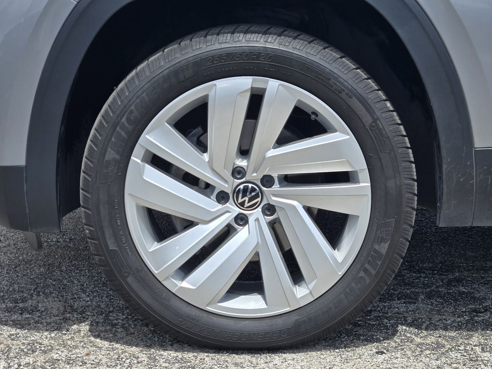 2020 Volkswagen Atlas Cross Sport 2.0T SE w/Technology
