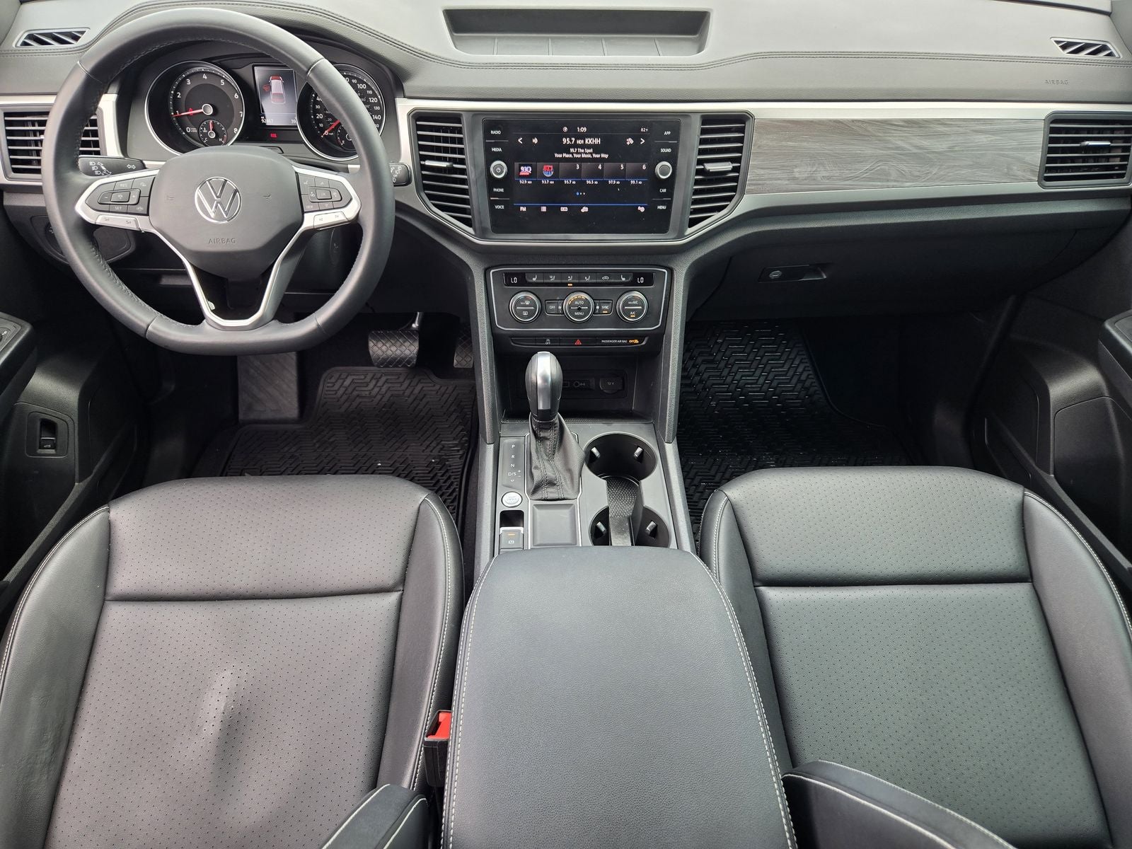 2020 Volkswagen Atlas Cross Sport 2.0T SE w/Technology