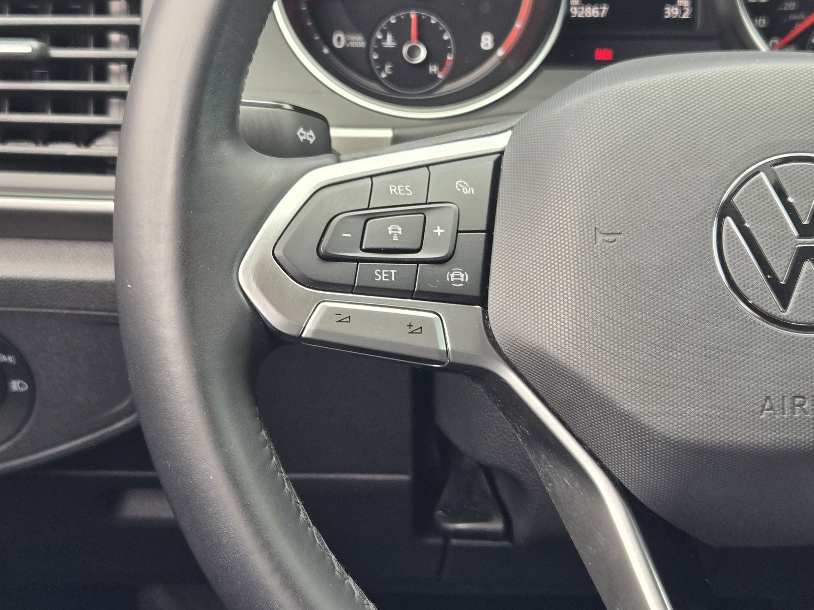 2020 Volkswagen Atlas Cross Sport 2.0T SE w/Technology