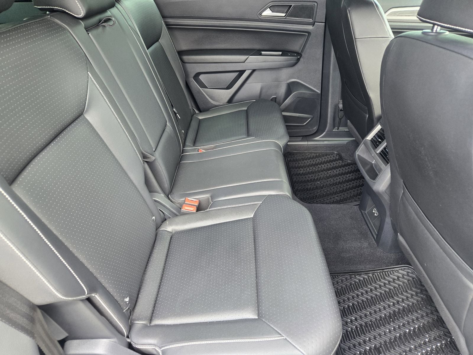 2020 Volkswagen Atlas Cross Sport 2.0T SE w/Technology