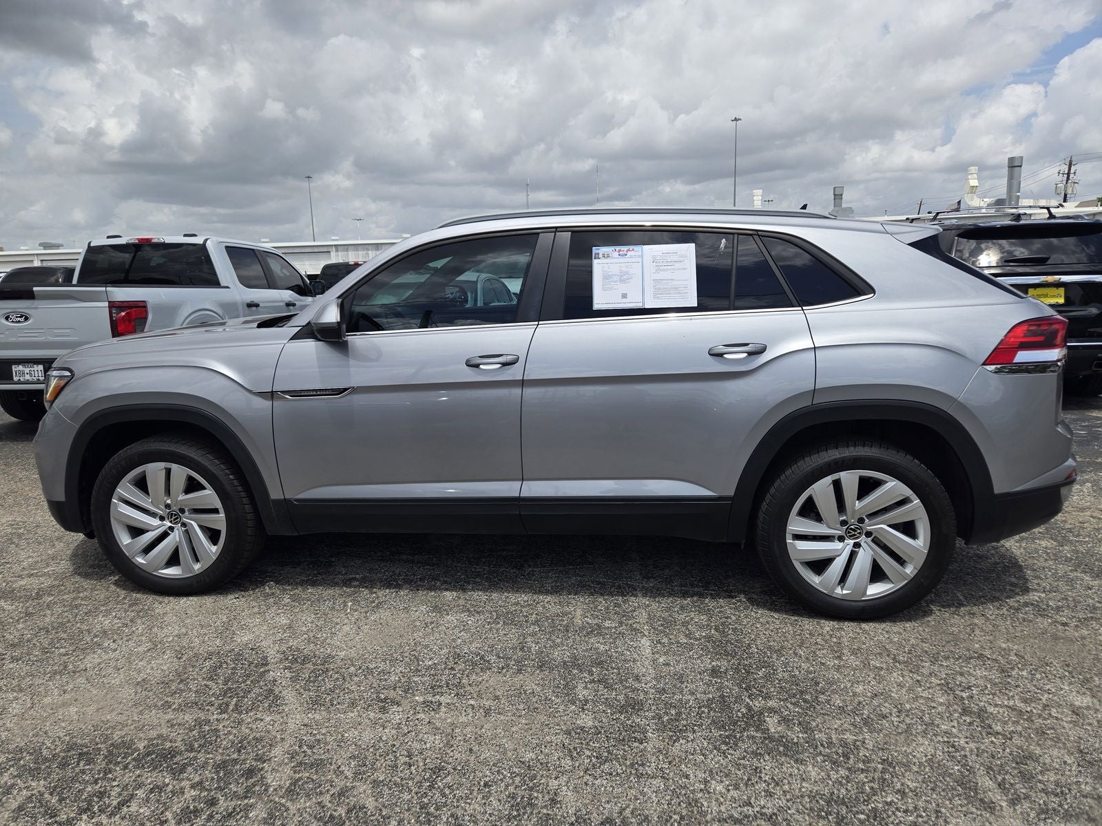 2020 Volkswagen Atlas Cross Sport 2.0T SE w/Technology