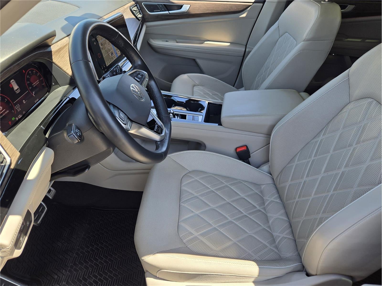 2024 Volkswagen Atlas 2.0T SEL Premium R-Line