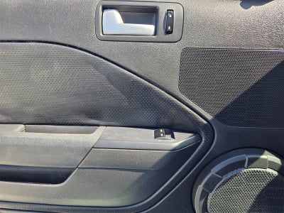 2005 Ford Mustang GT Premium