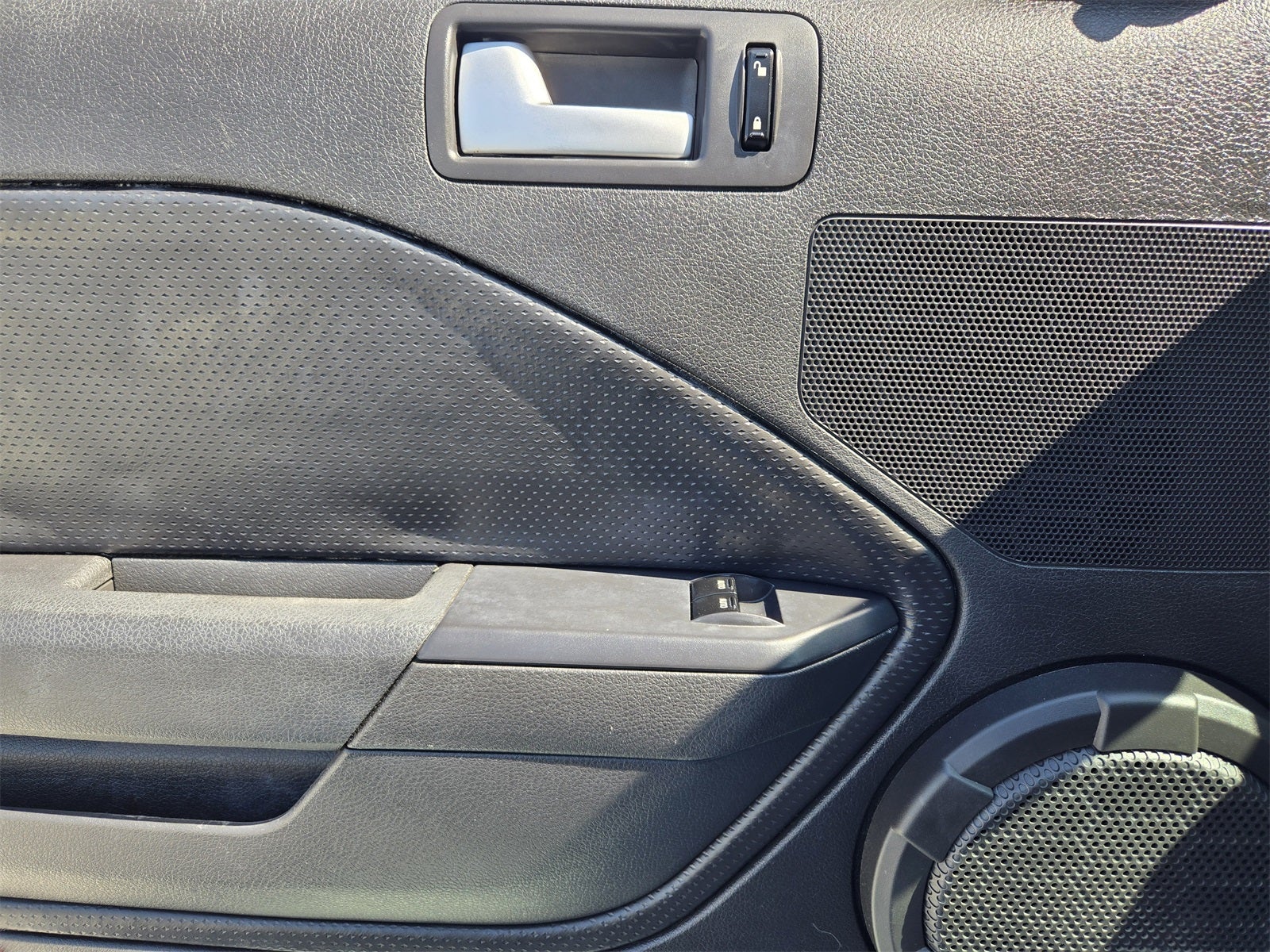 2005 Ford Mustang GT Premium