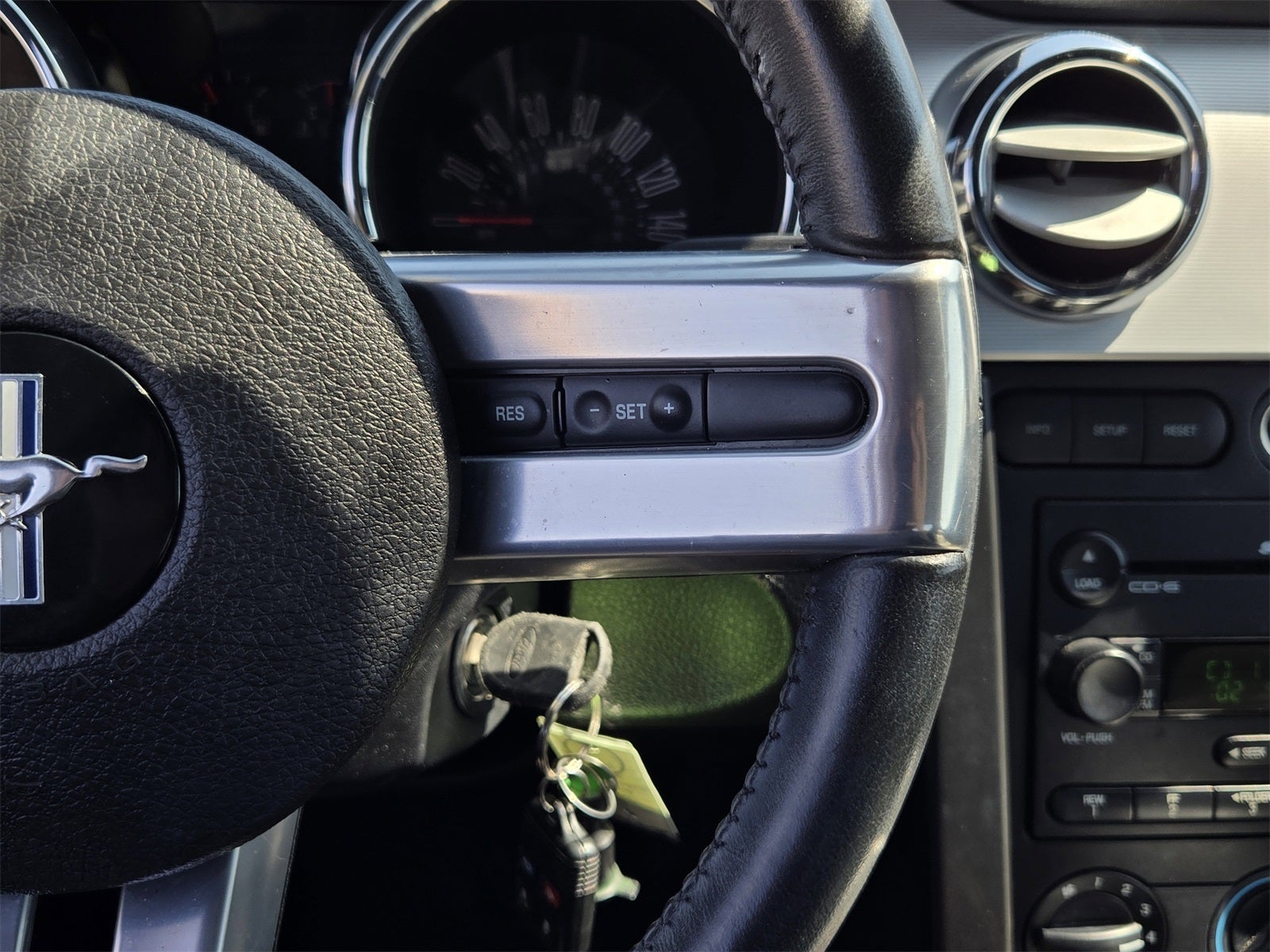 2005 Ford Mustang GT Premium