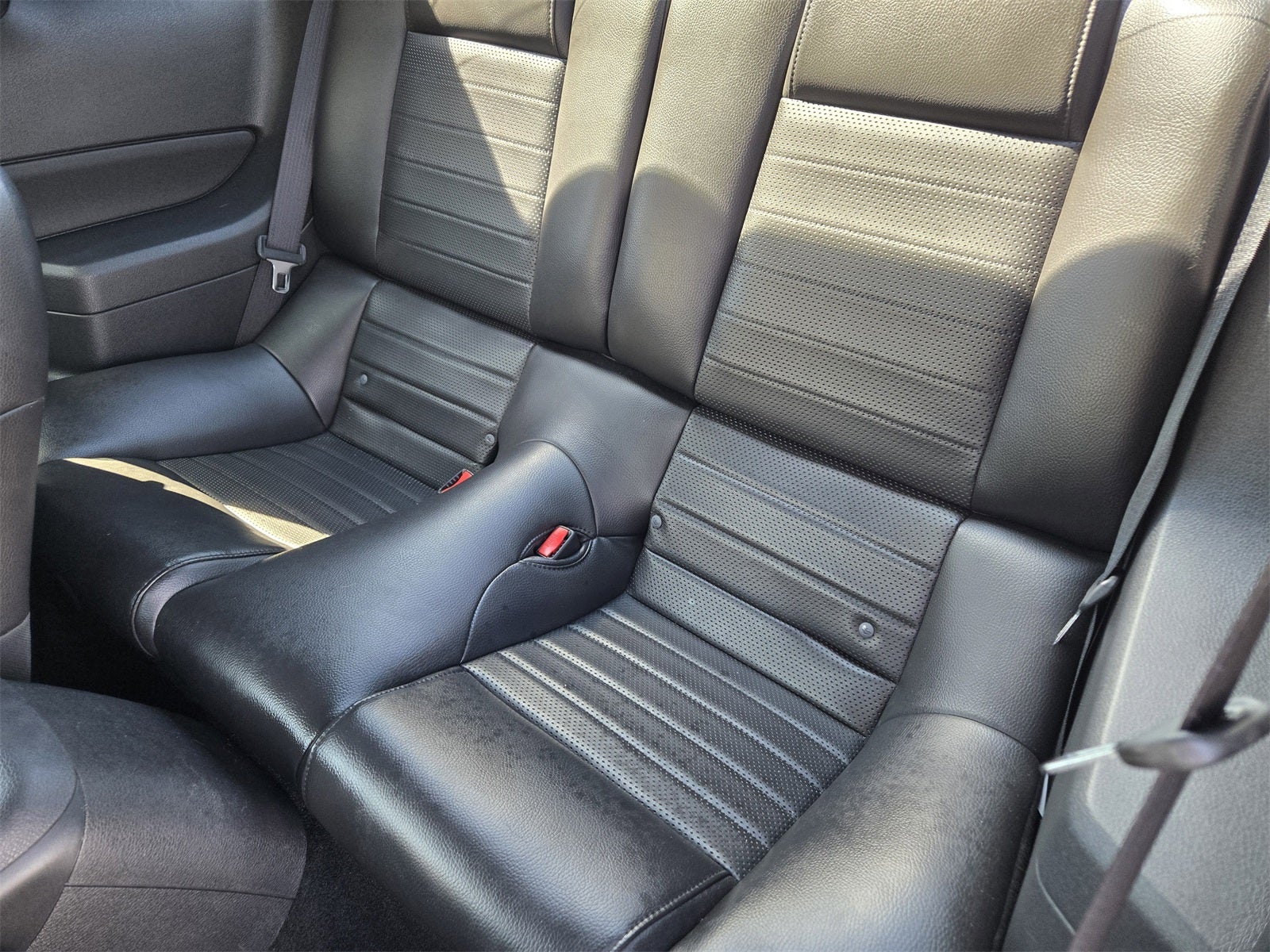 2005 Ford Mustang GT Premium