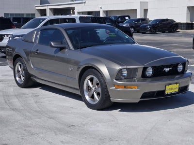 2005 Ford Mustang GT Premium