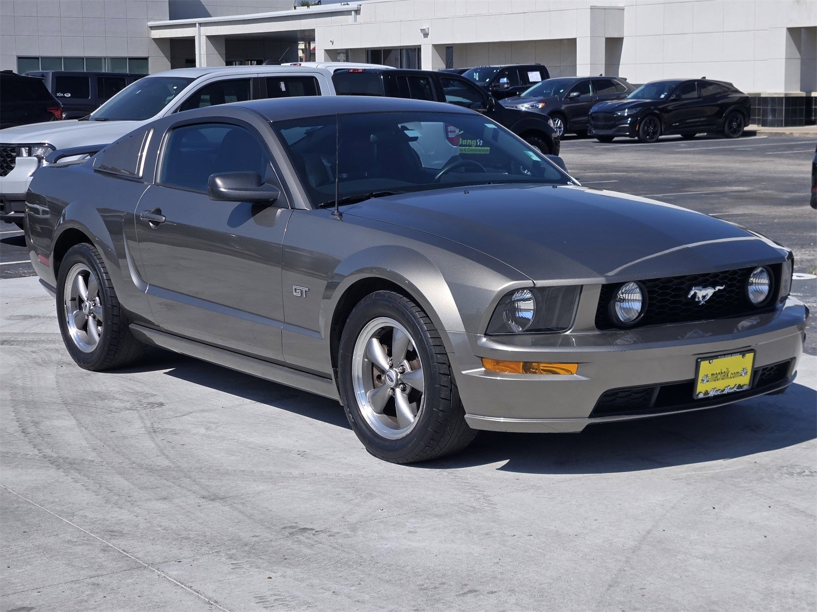 2005 Ford Mustang GT Premium