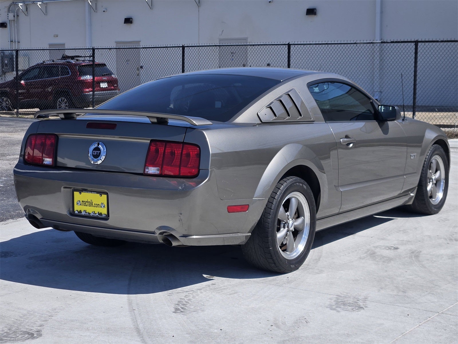 2005 Ford Mustang GT Premium