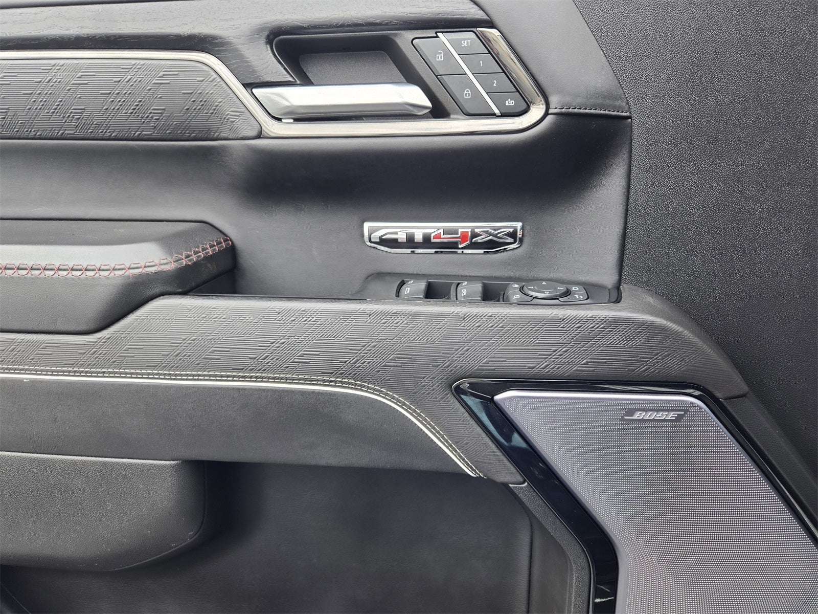 2024 GMC Sierra 1500 AT4X