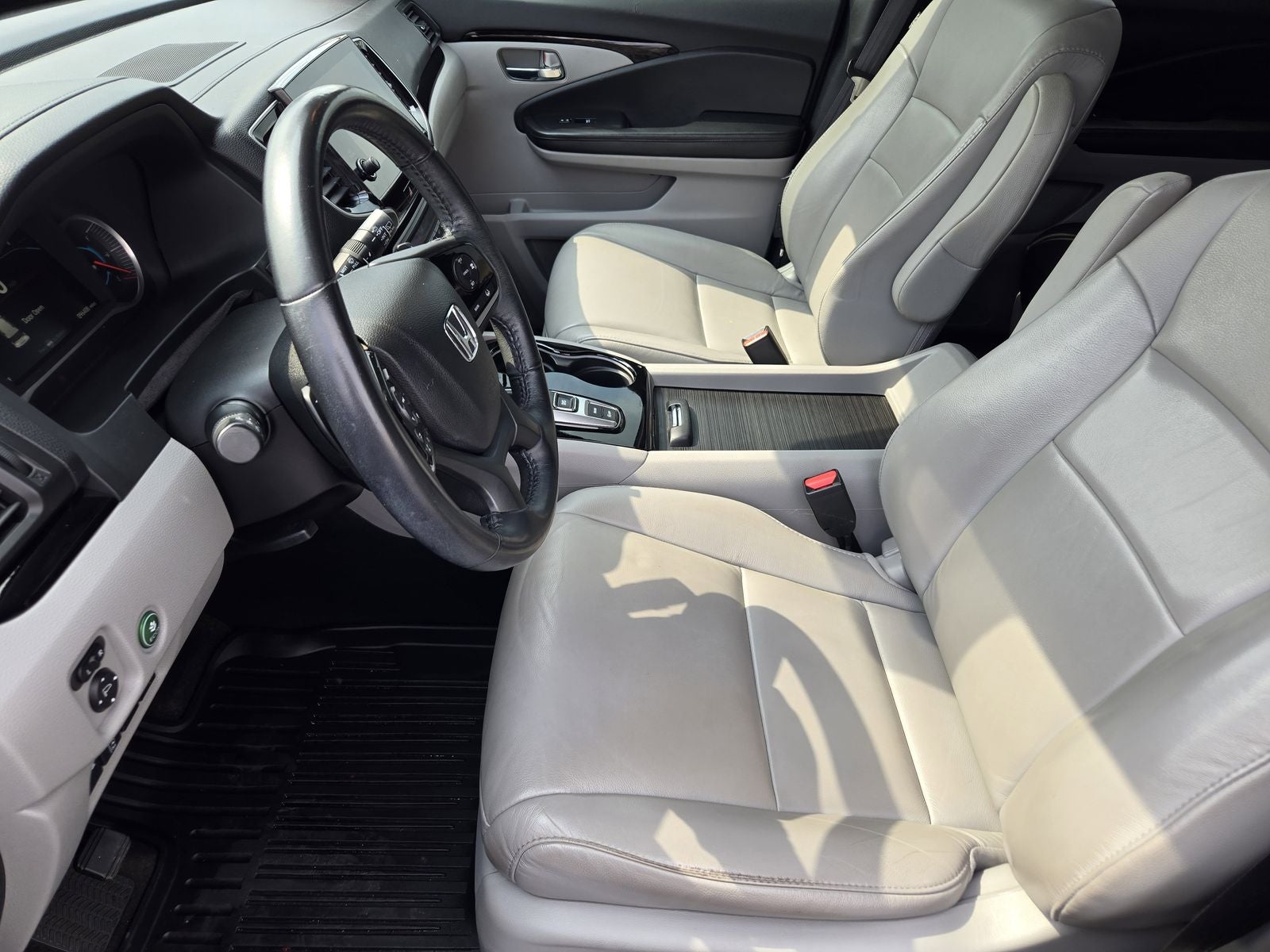2021 Honda Pilot Touring 7 Passenger