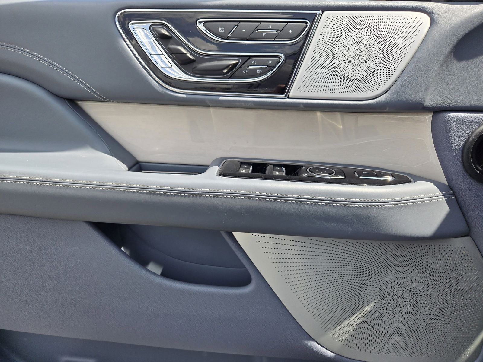 2020 Lincoln Navigator Black Label