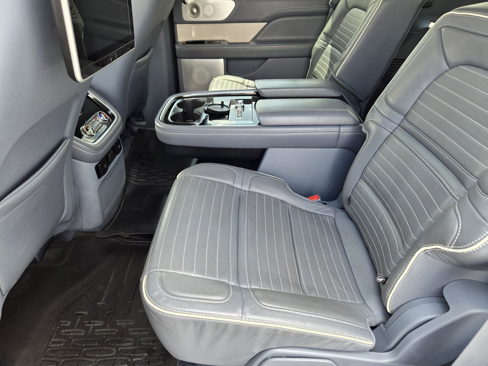 2020 Lincoln Navigator Black Label