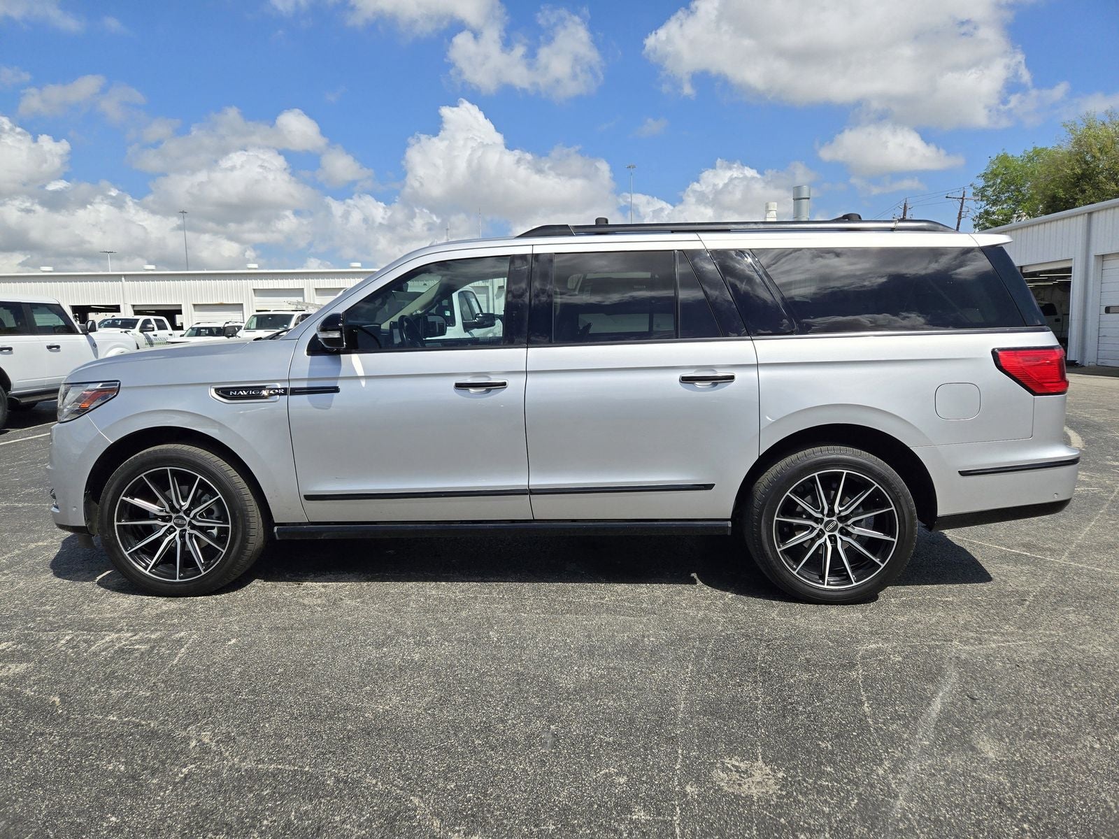 2019 Lincoln Navigator L Black Label