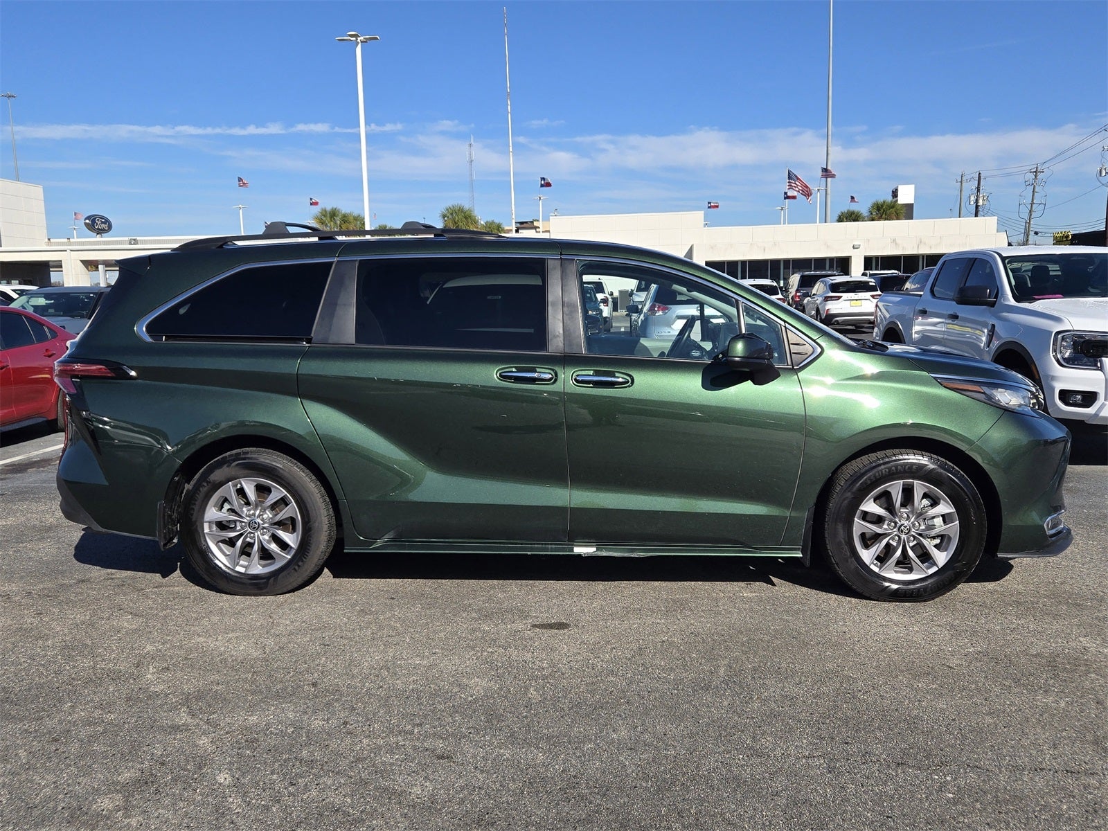 2022 Toyota Sienna XLE