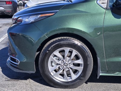 2022 Toyota Sienna XLE