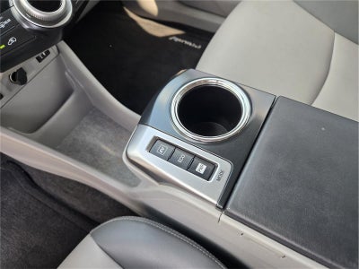 2016 Toyota Prius v Four