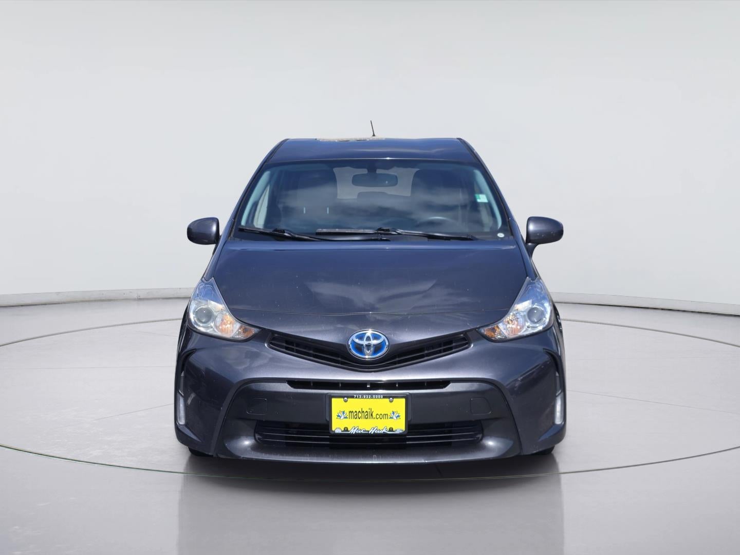 2016 Toyota Prius v Four