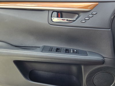2014 Lexus ES 300h