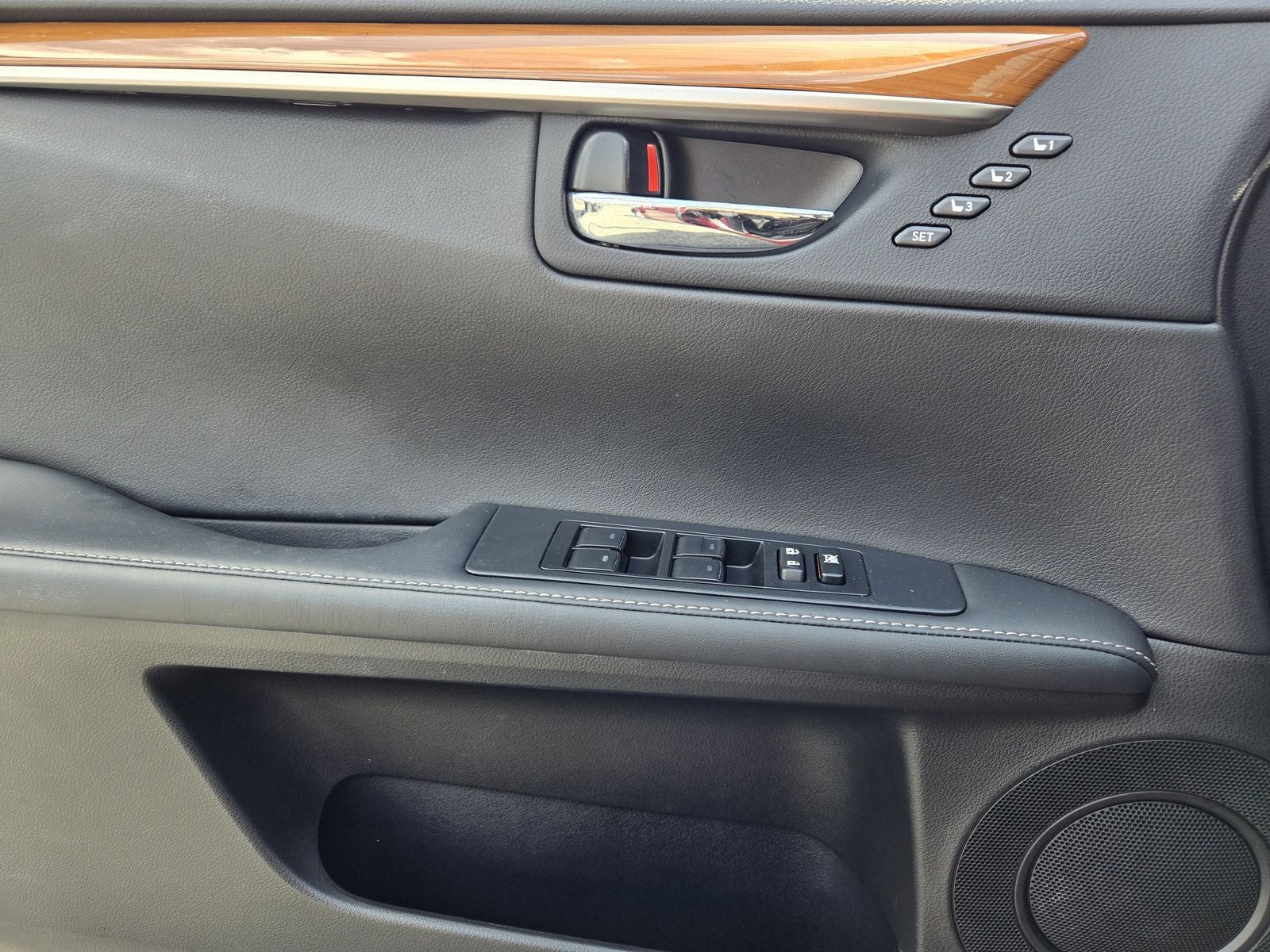 2014 Lexus ES 300h