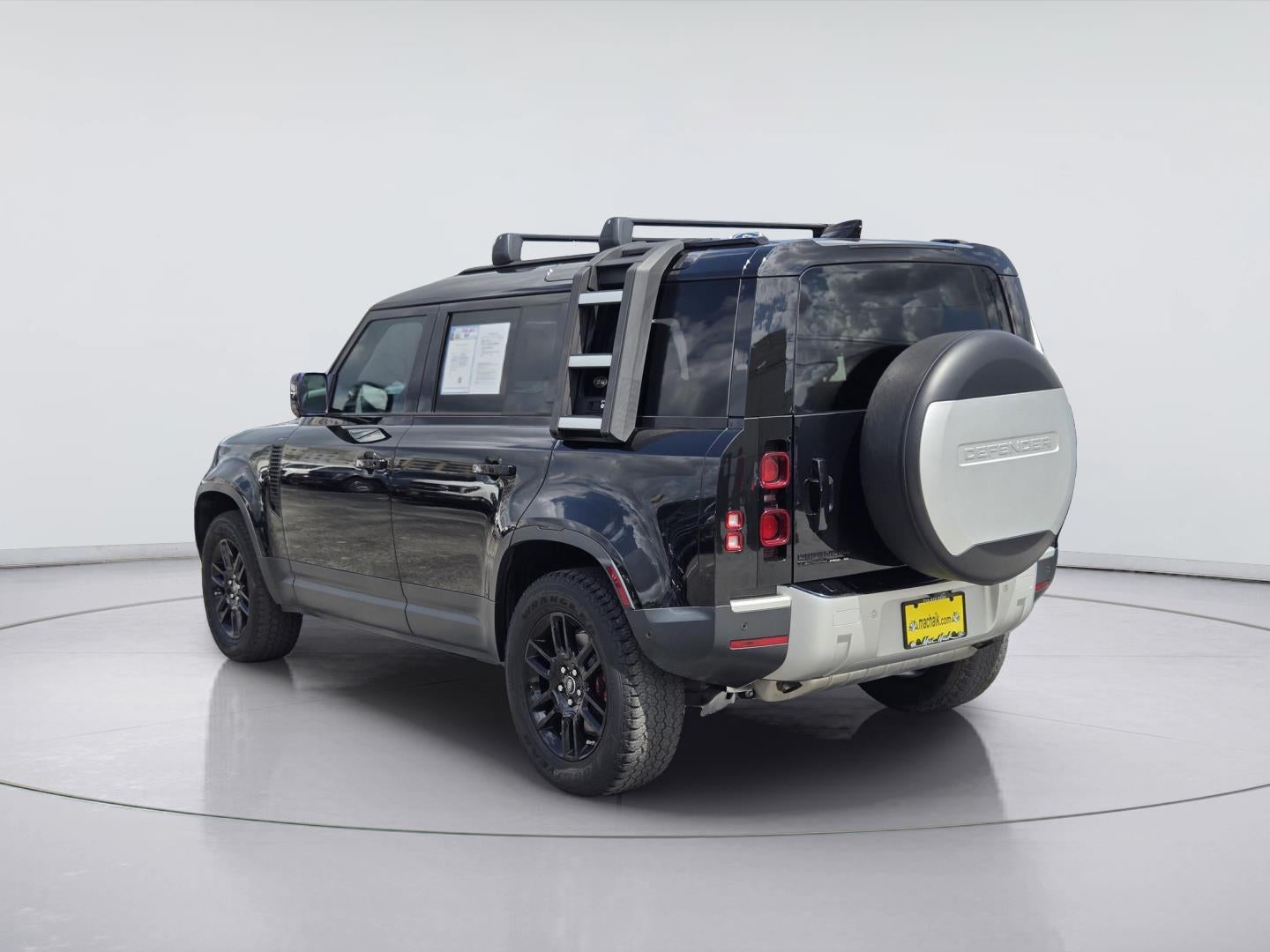 2020 Land Rover Defender SE