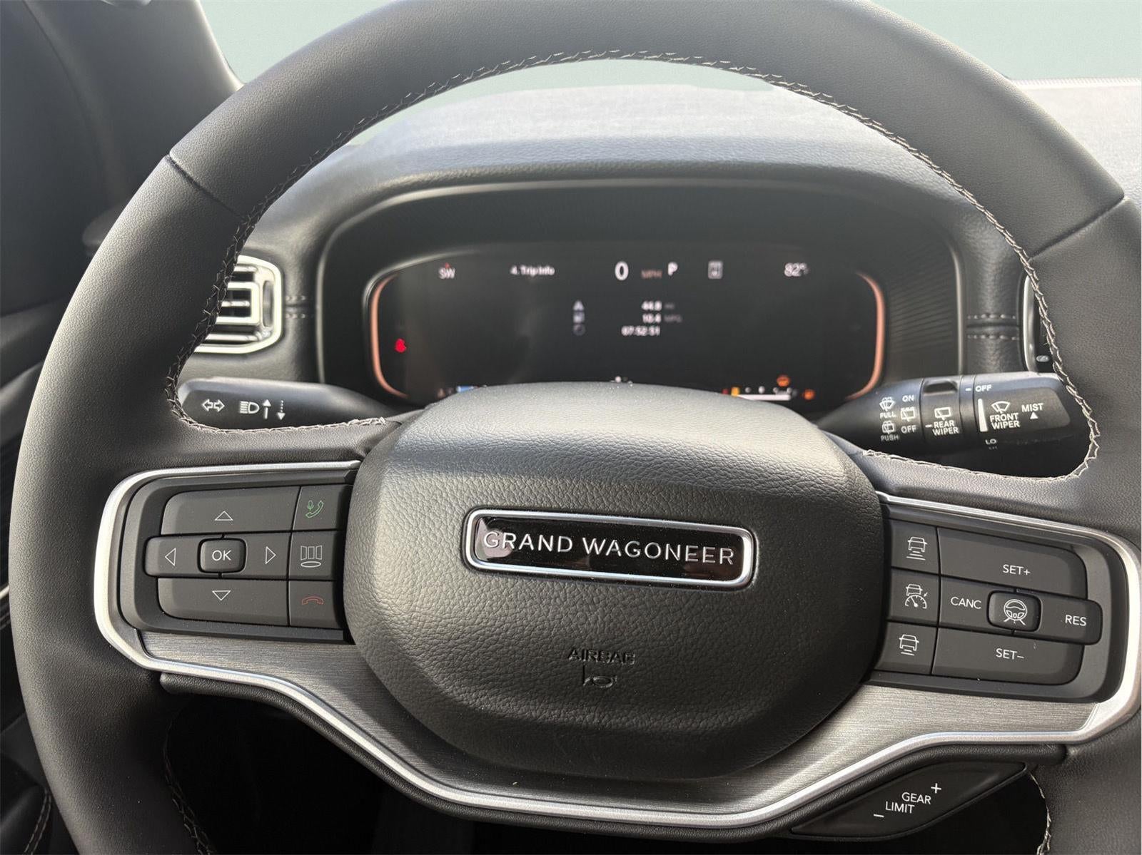 2026 Jeep Grand Wagoneer L 4x4