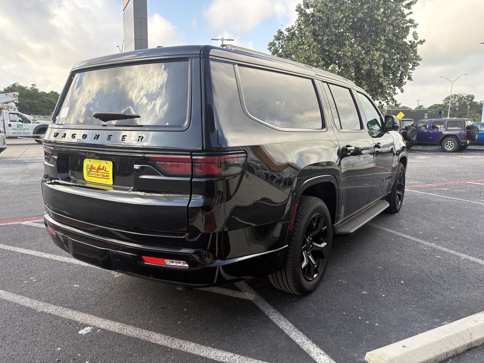 2025 Jeep Wagoneer L Series II Carbide