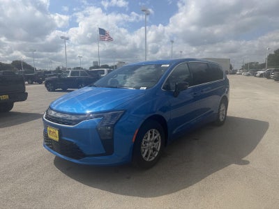 2027 Chrysler Pacifica Select