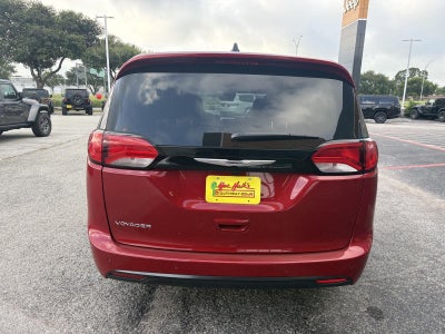 2026 Chrysler Voyager LX