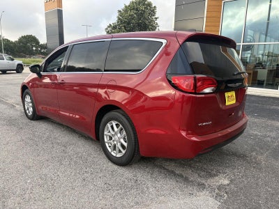 2026 Chrysler Voyager LX