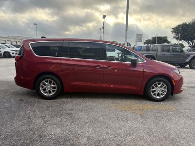 2026 Chrysler Voyager LX