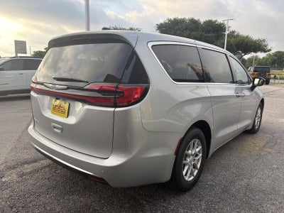 2026 Chrysler Voyager LX