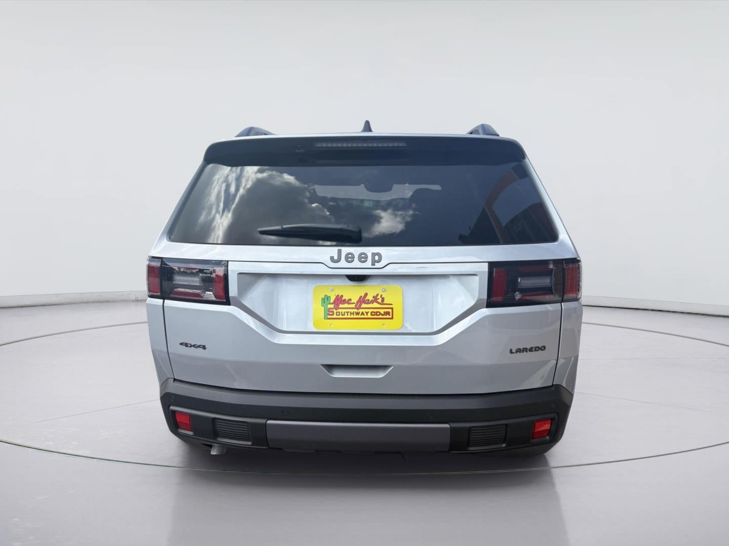2026 Jeep Cherokee Laredo
