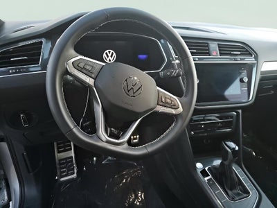 2023 Volkswagen Tiguan SE R-Line Black