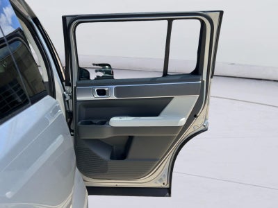 2027 Hyundai Santa Fe SE