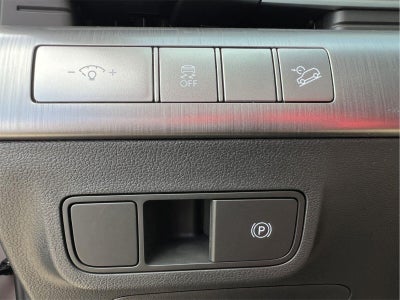 2027 Hyundai Kona SE