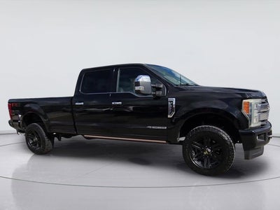 2017 Ford Super Duty F-350 SRW Platinum