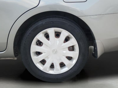2014 Nissan Versa SV