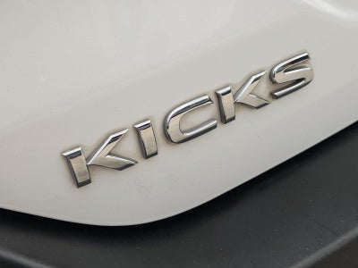 2020 Nissan Kicks SR