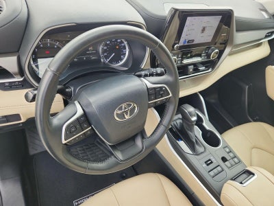 2023 Toyota Highlander XLE