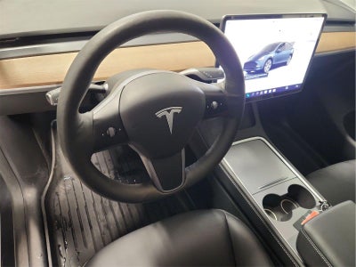 2024 Tesla Modely Base