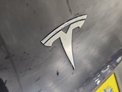 2024 Tesla Modely Base