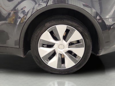 2024 Tesla Modely Base